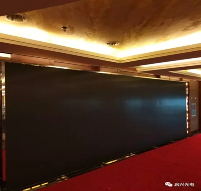 武汉江城明珠豪生大酒店● 室内P4全彩显示屏 两面 30平方米交付使用！